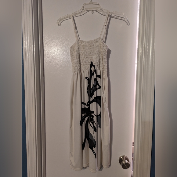 White and Black A-Line Maxi Dress - Picture 2 of 6